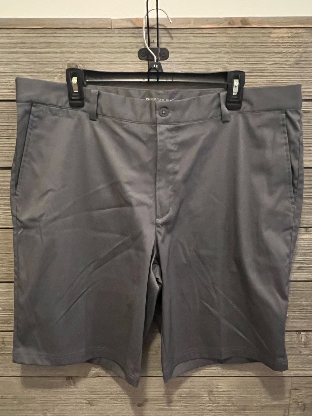 Nike Men's Flat-Front Golf Shorts - Gray